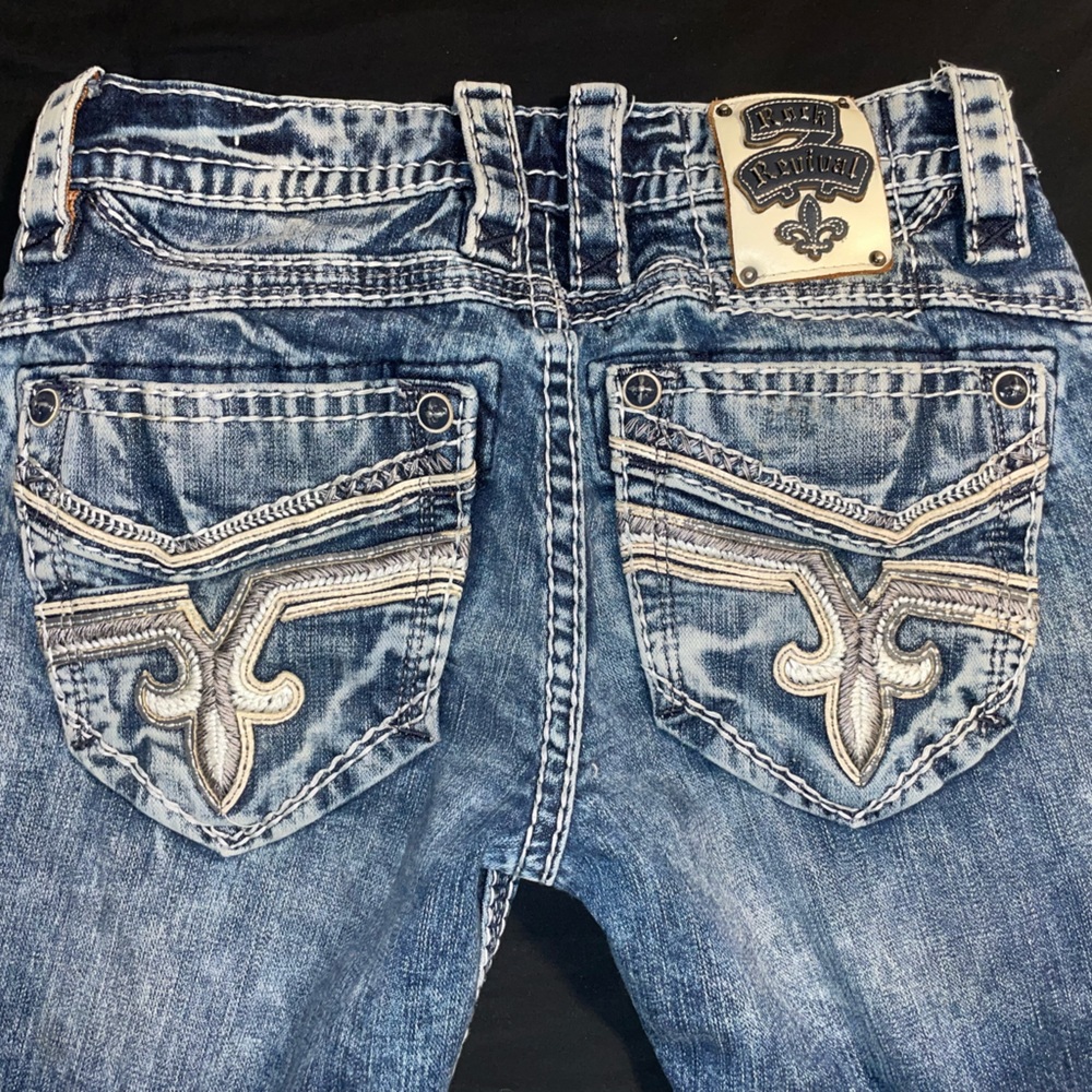 Mens Rock Revival Jeans. Straight leg. Waist size 30.
